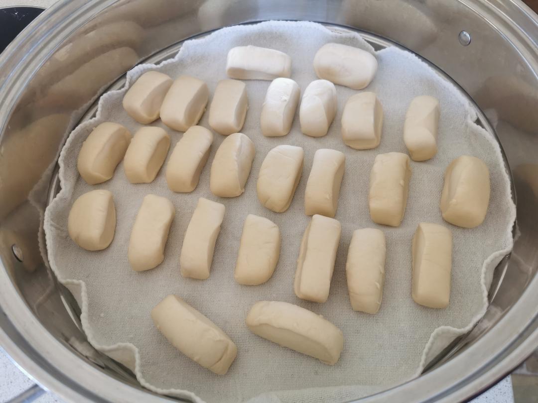 一发奶香小馒头，口感特别好！