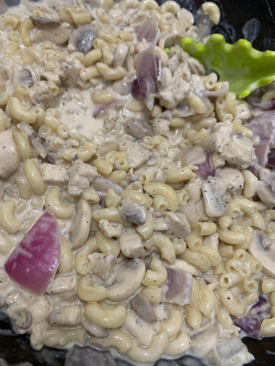 奶油鸡肉蘑菇意面