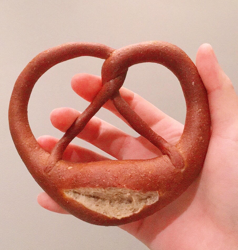 无油无糖低卡碱水面包结（红豆、芋泥全麦原味）pretzel 健身可