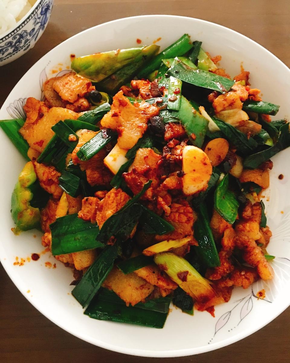 年夜饭必做-蒜苗回锅肉