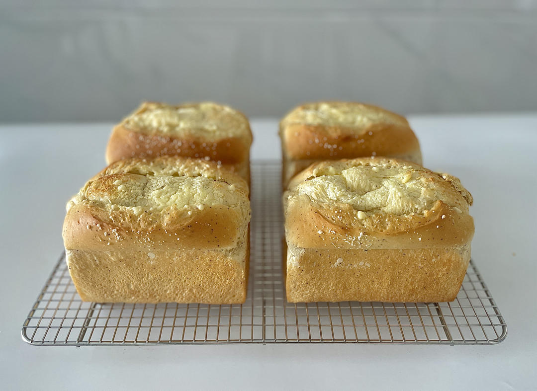 伯爵鲜奶乳酪吐司