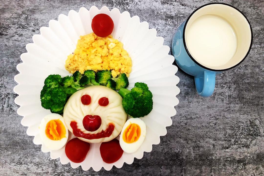 小丑趣味早餐