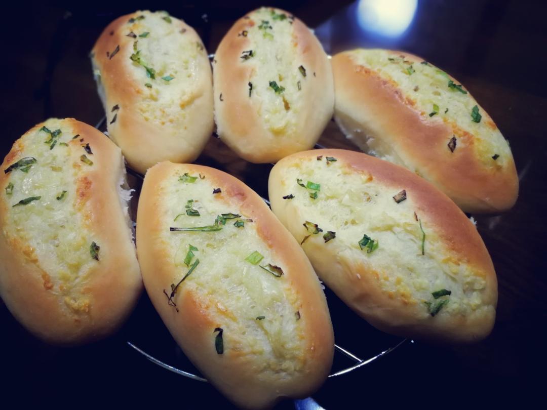 蒜香面包
