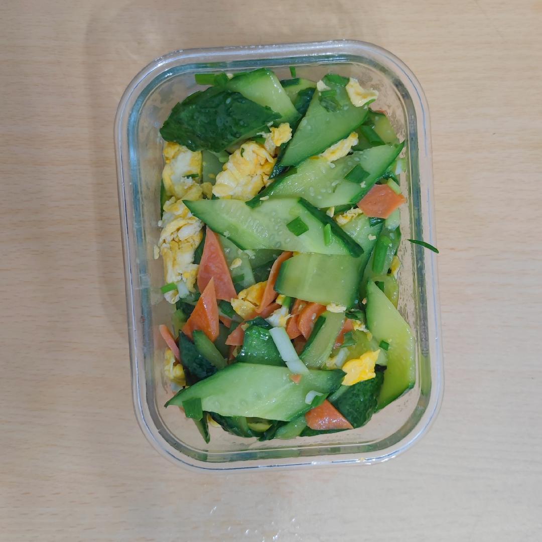 五分钟下饭菜黄瓜火腿炒鸡蛋