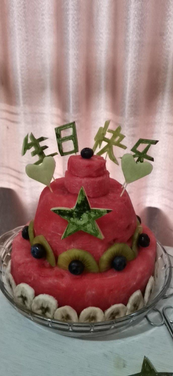 小胖婷0824做的西瓜蛋糕