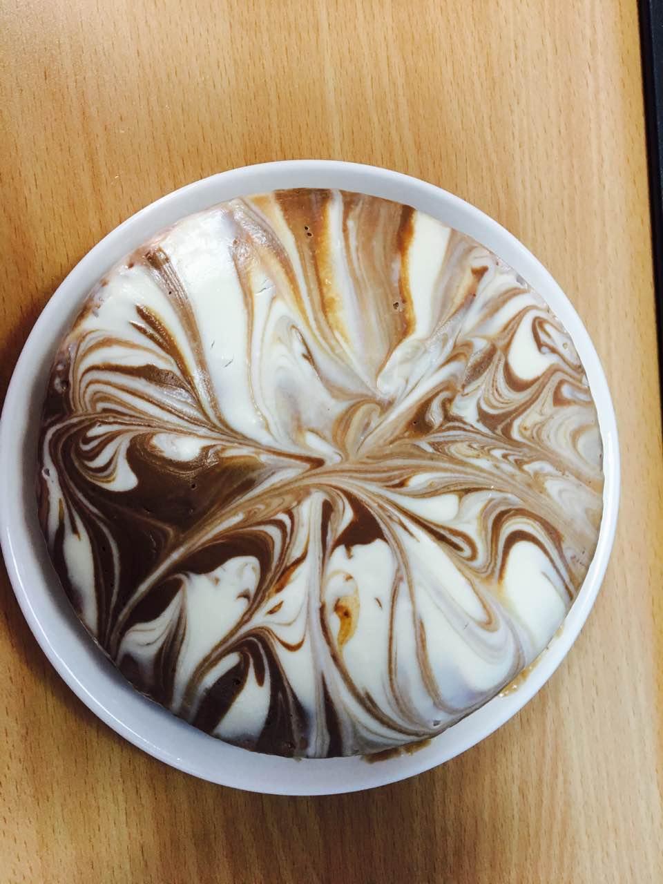 大理石纹酸奶慕斯蛋糕（免烤）