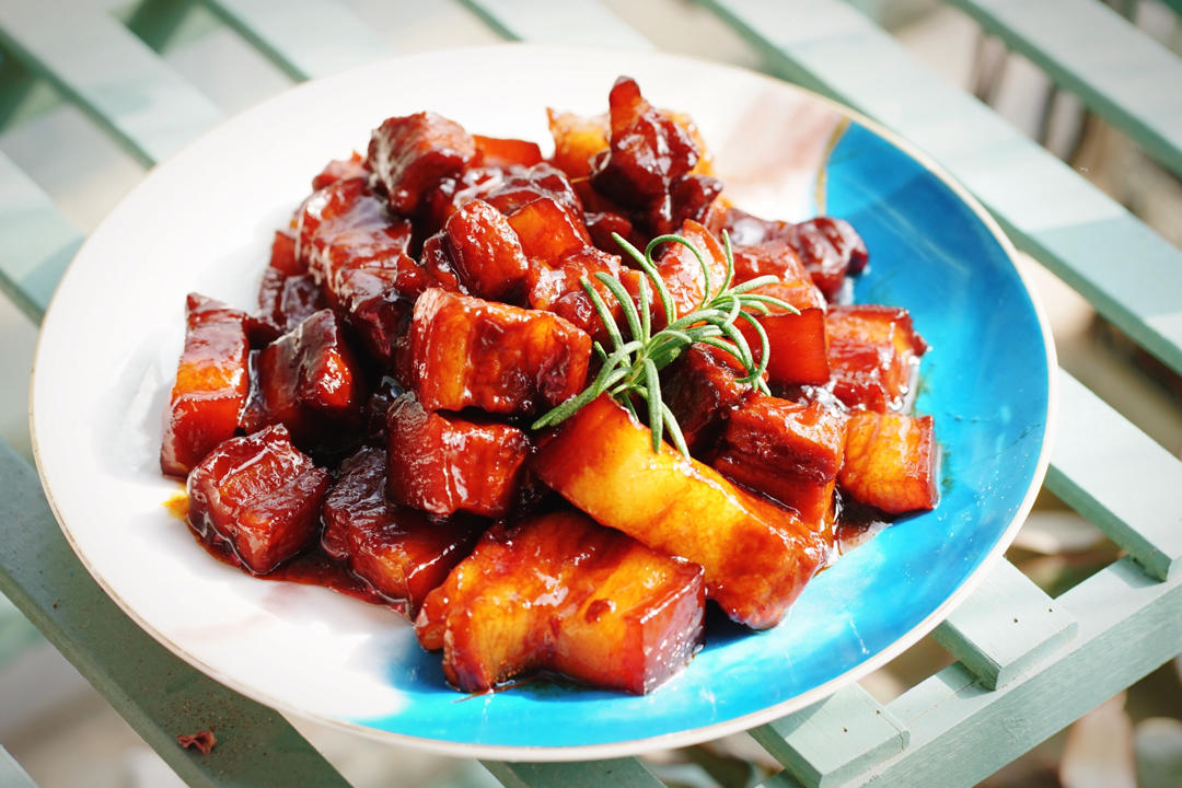 不焯水不放油的家常红烧肉