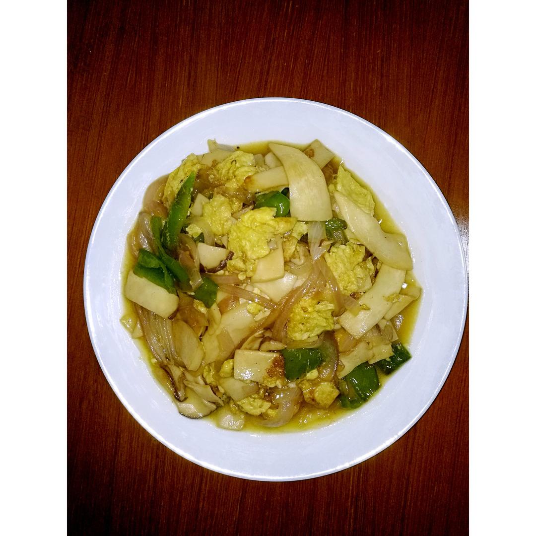 青椒杏鲍菇炒蛋