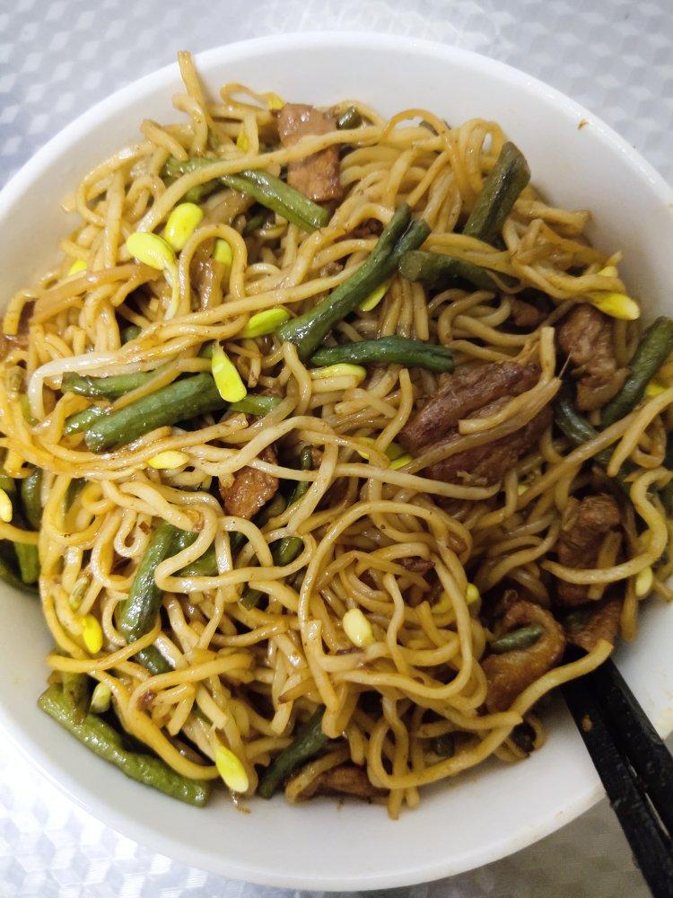 薄荷610做的香喷喷的河南卤面