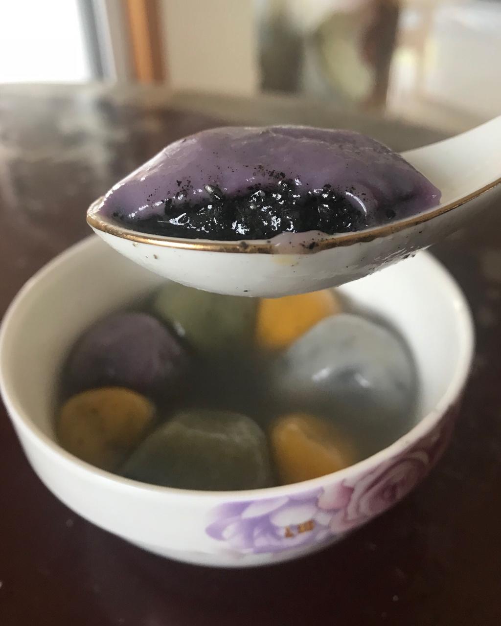 三皮嫂做的家传黑芝麻汤圆馅心(黑洋酥)