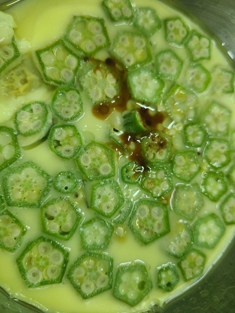 颜值控-做一朵开在碗里的花秋葵蒸水蛋
