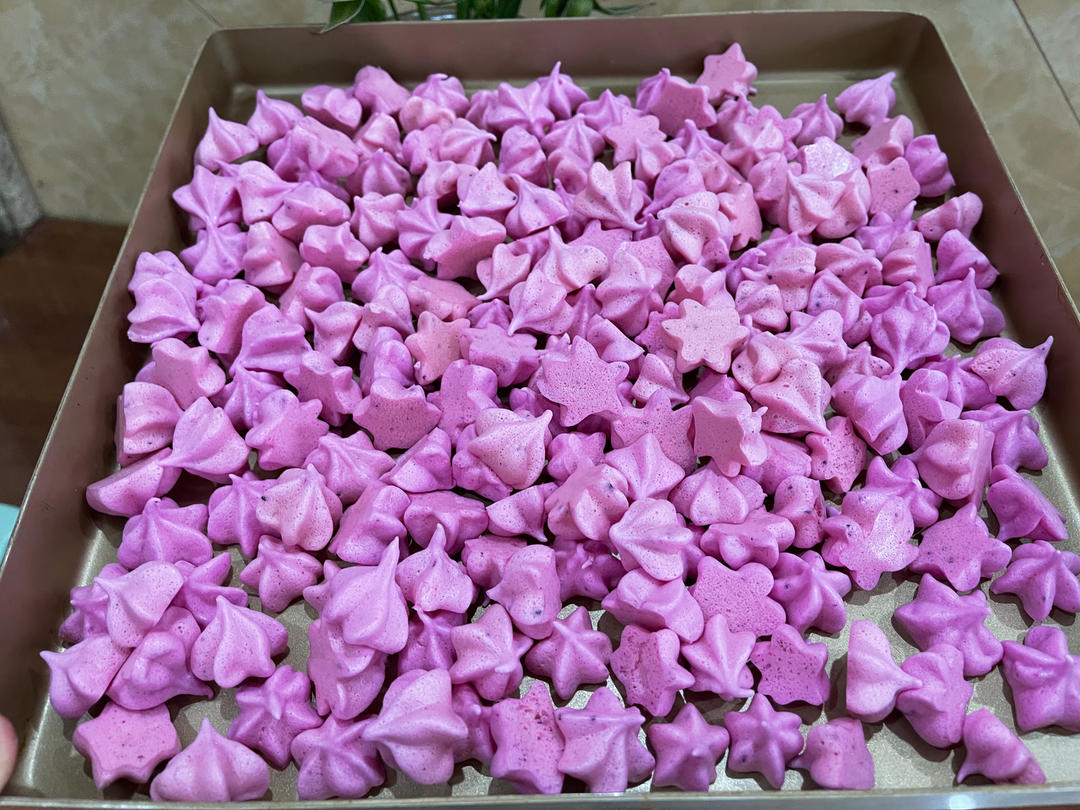 迷人的火龙果溶豆酸奶溶豆宝宝辅食