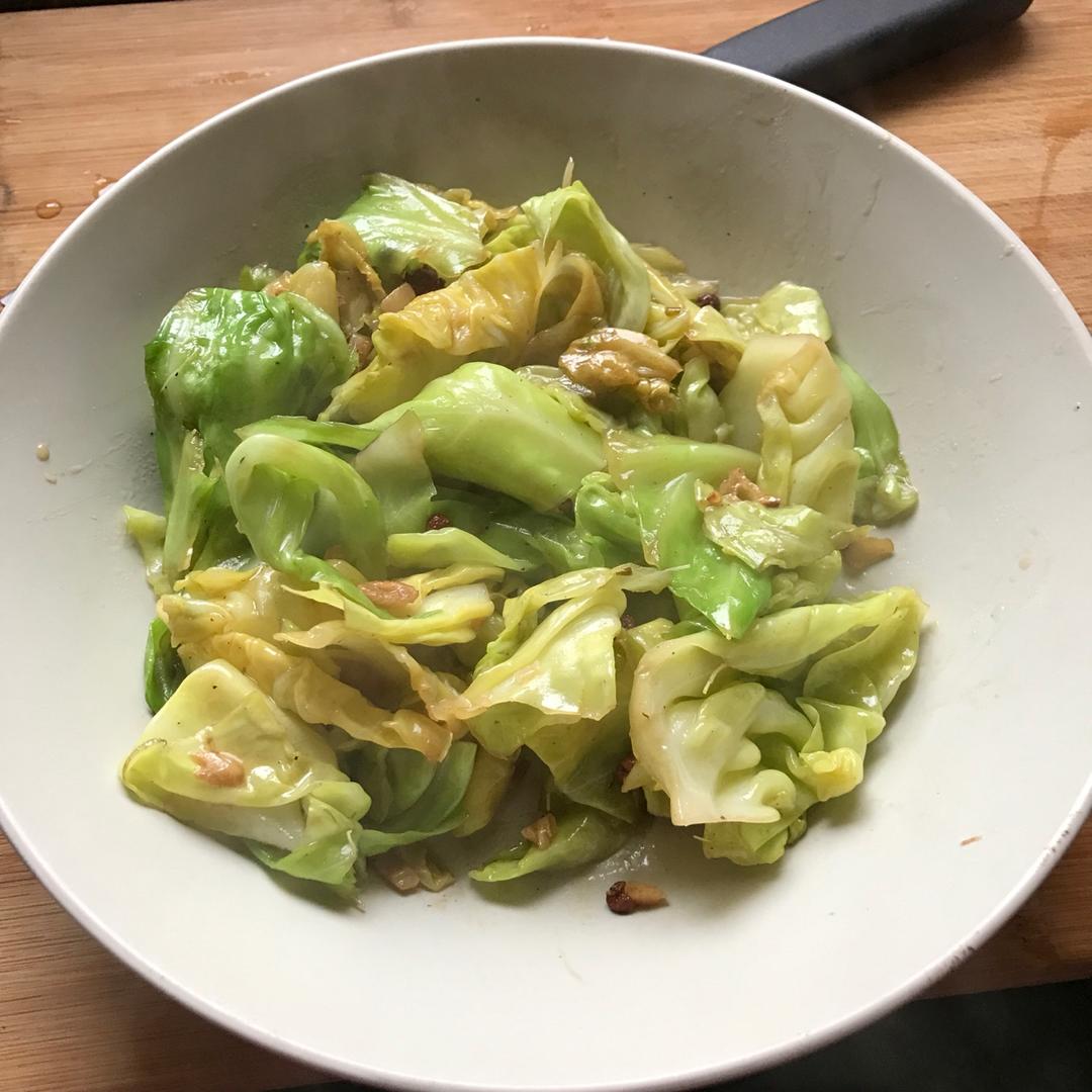 熊美丽麻麻做的蚝油手撕包菜