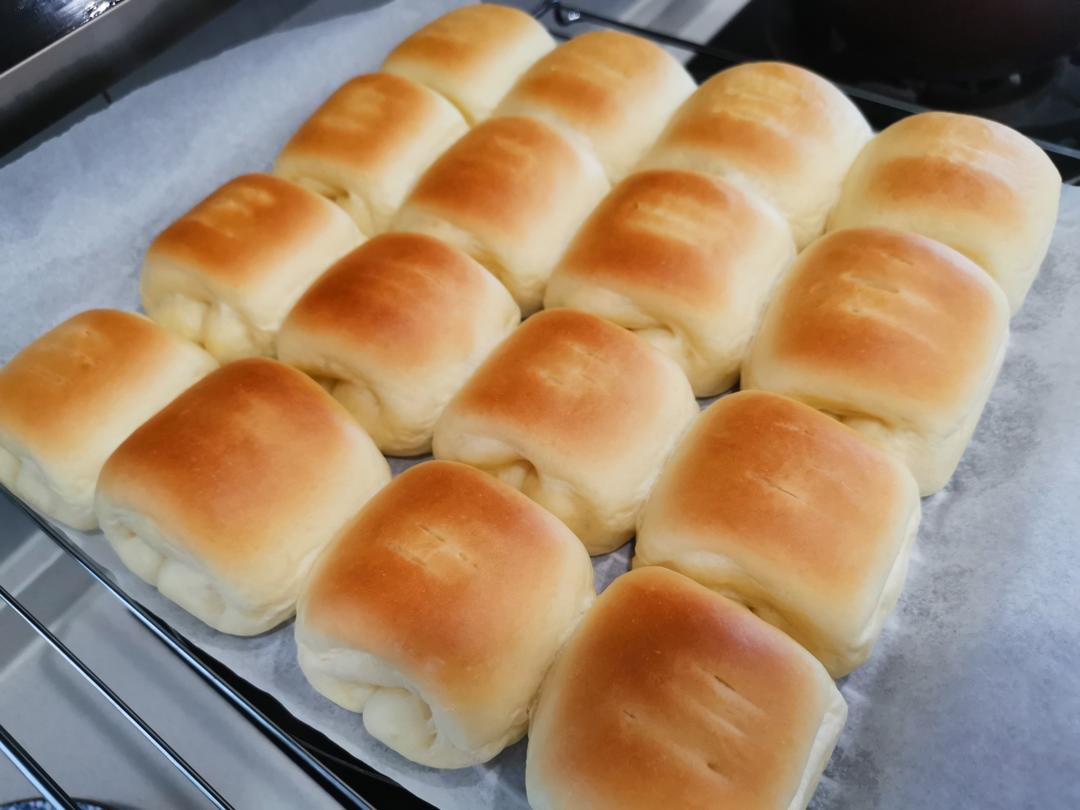 软到不知所措的牛奶卷