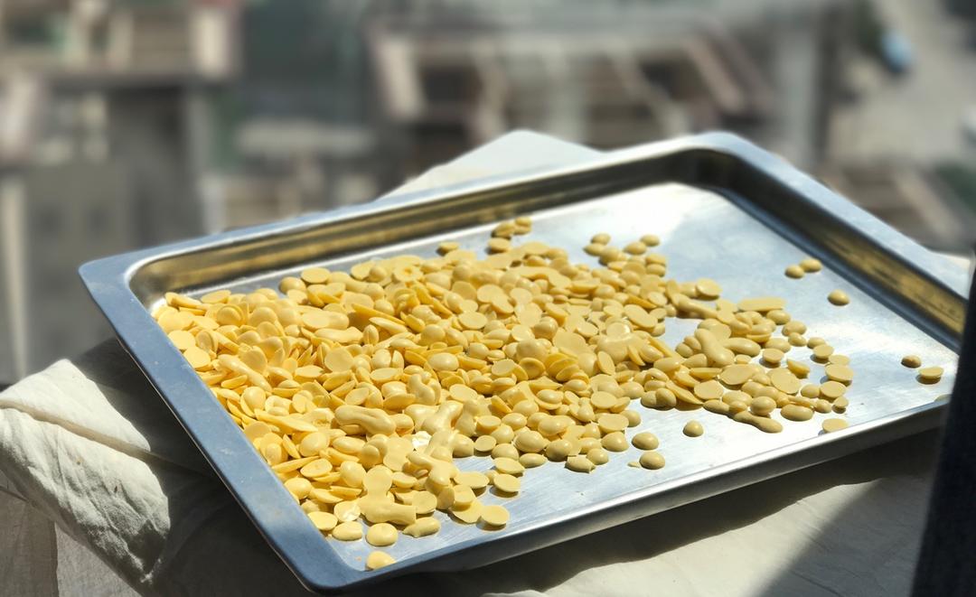 入口即化的无添加蛋黄溶豆