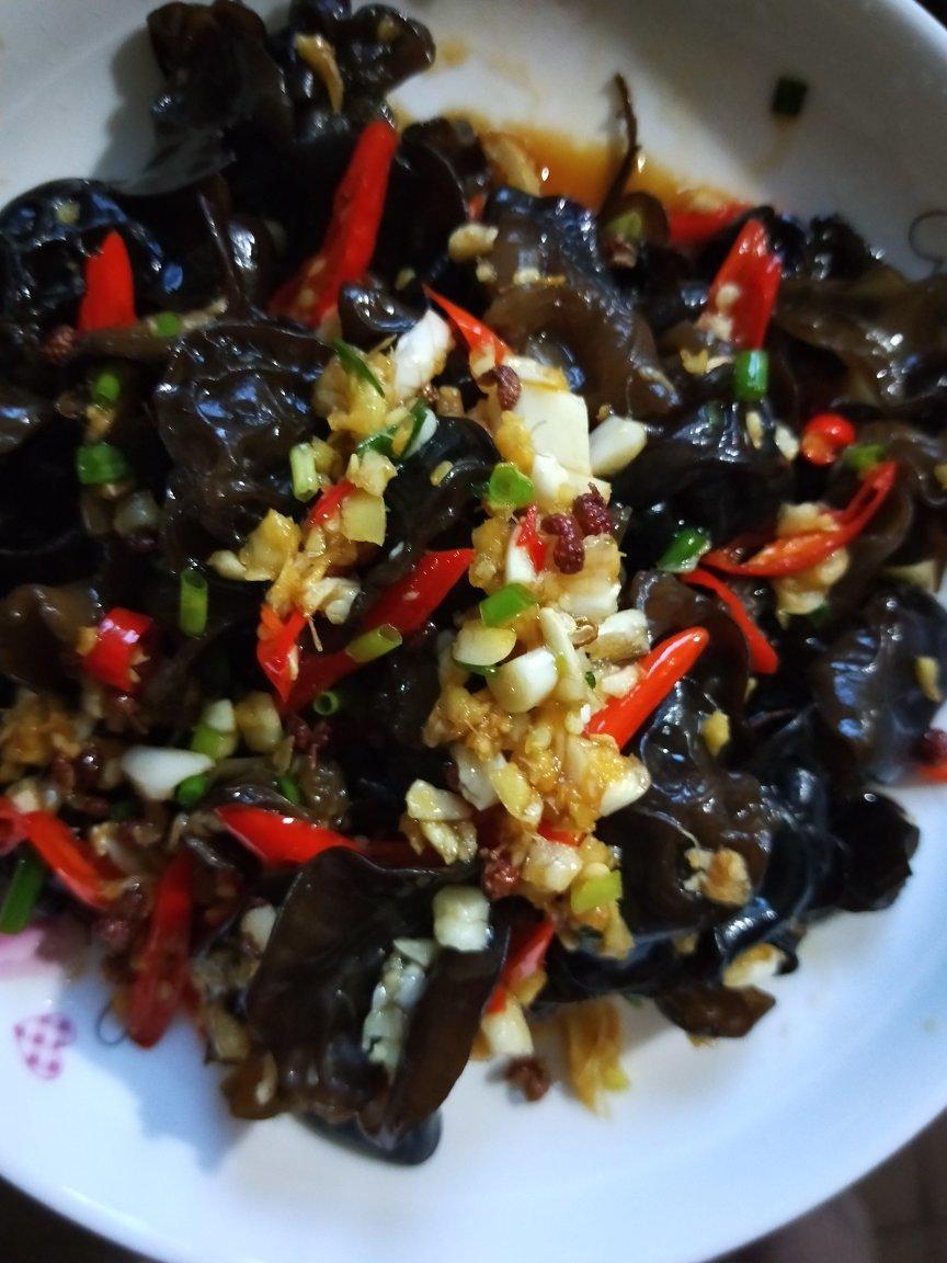 凉拌木耳