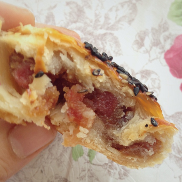 白酥皮云腿月饼