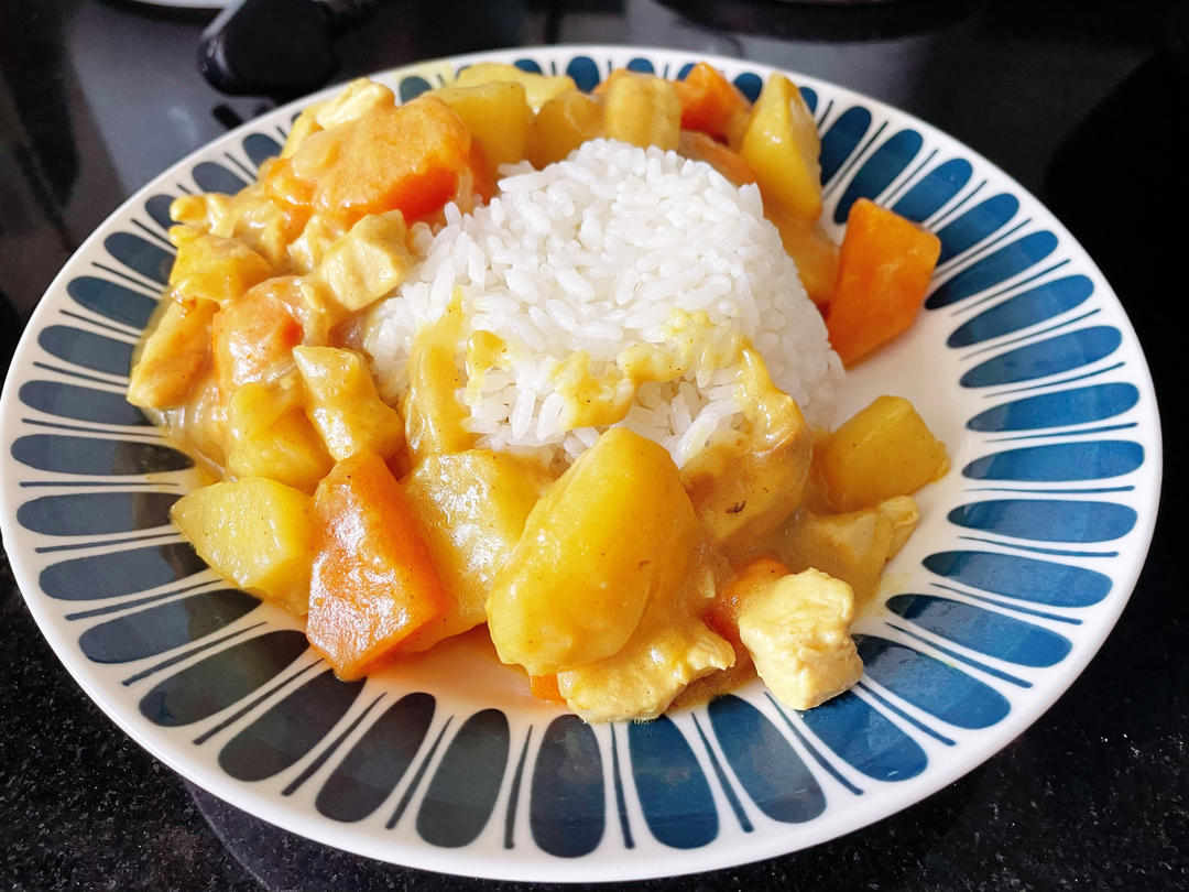 咖喱鸡肉饭
