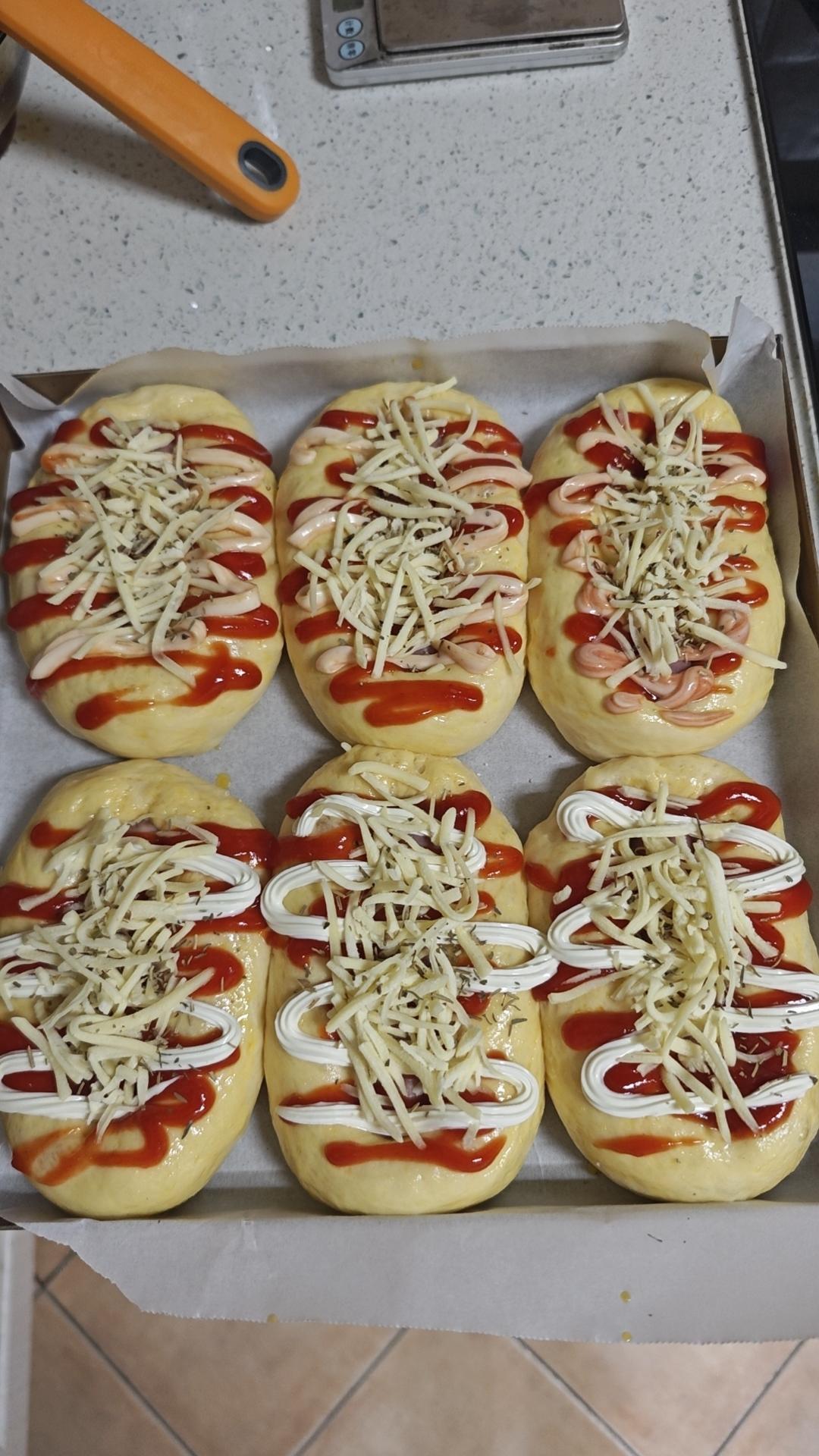 一个面团撑起一家店的台式面包—香肠面包