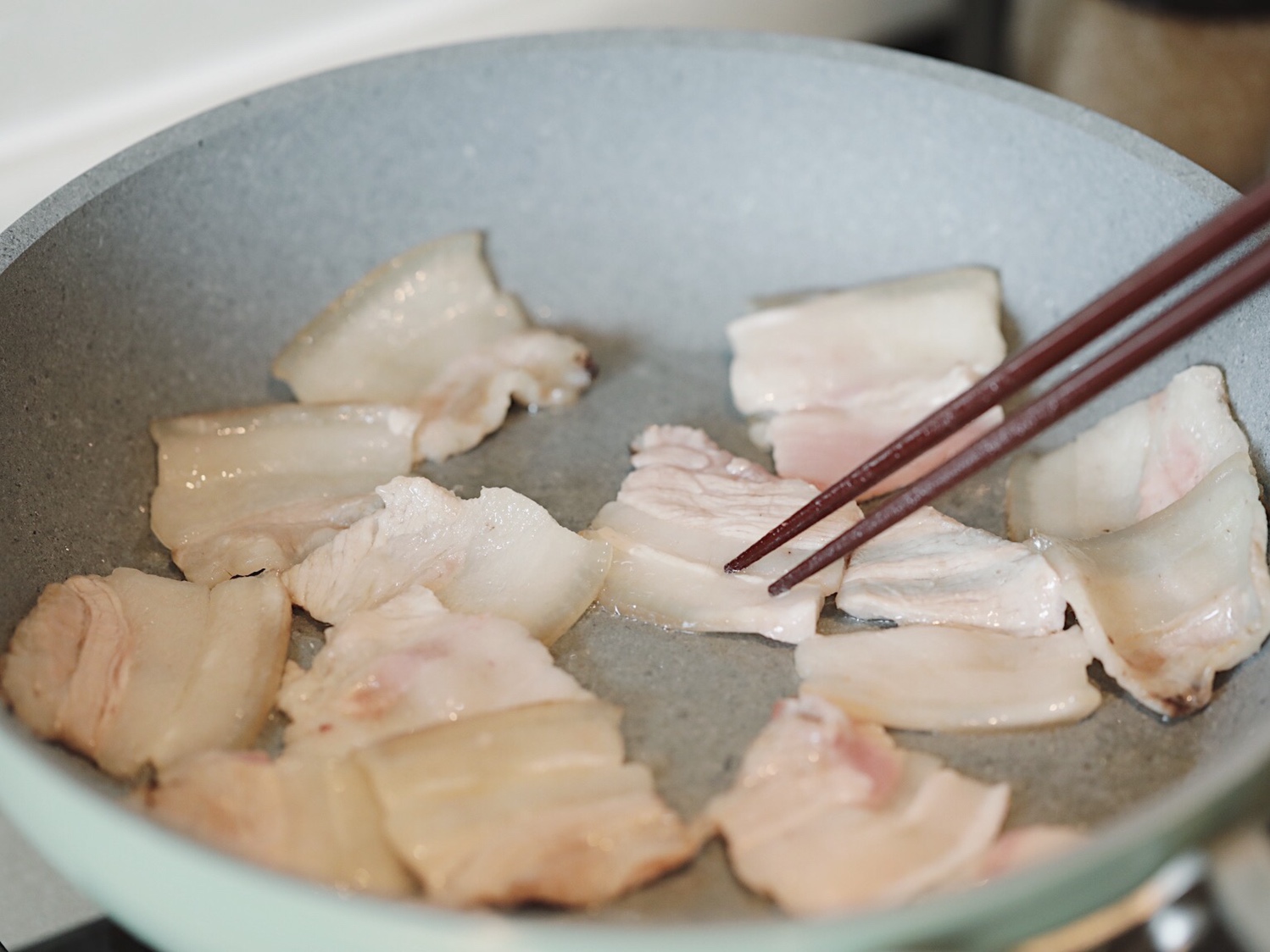 米饭绝配❗️一学就会的辣白菜豆腐汤🔥的做法 步骤2