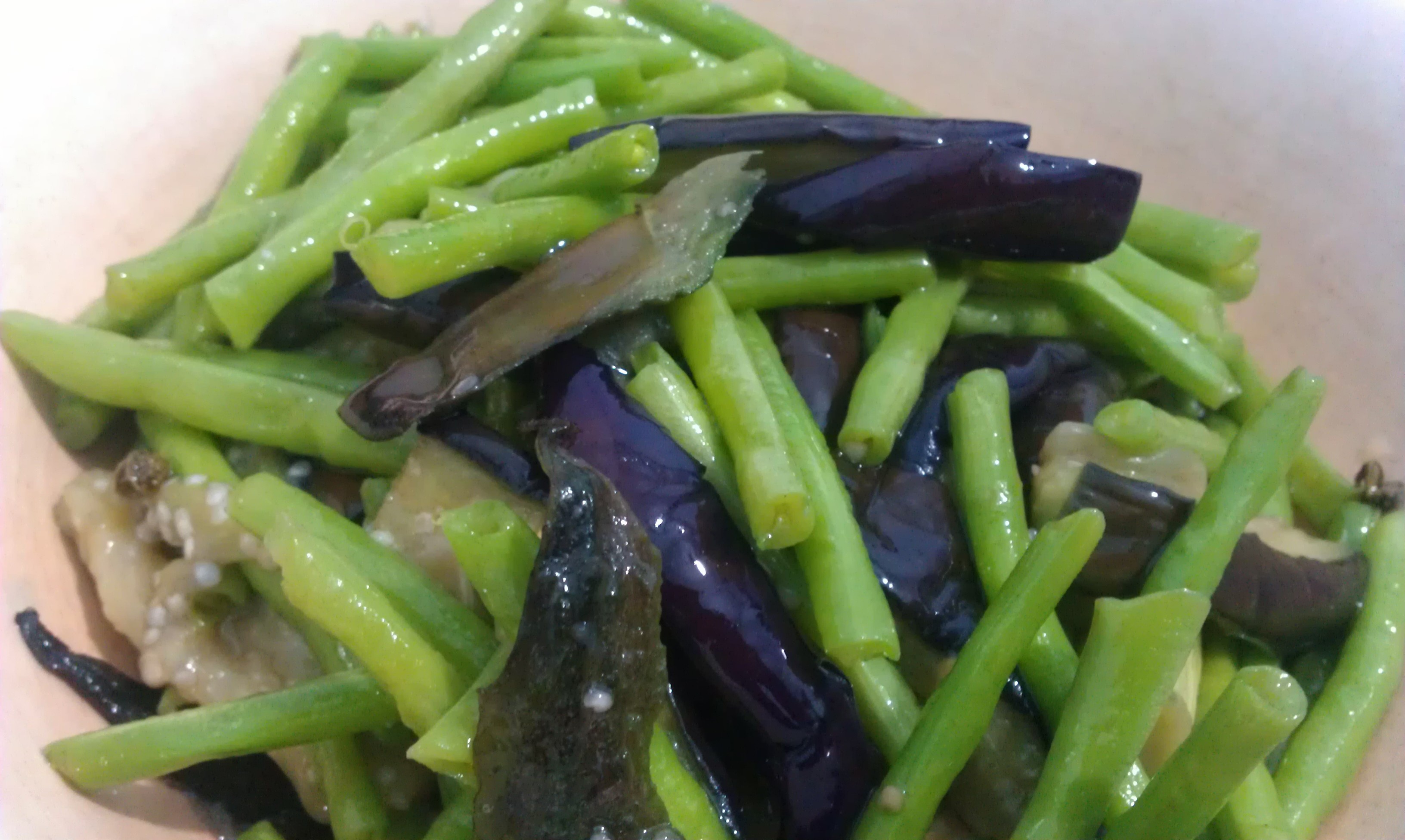 紫苏叶茄子炒豆角