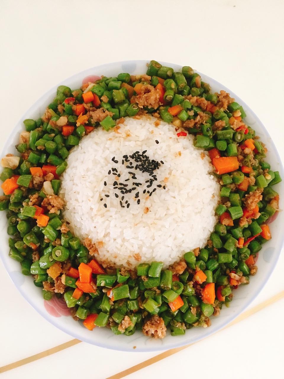 肉沫豆角下饭菜