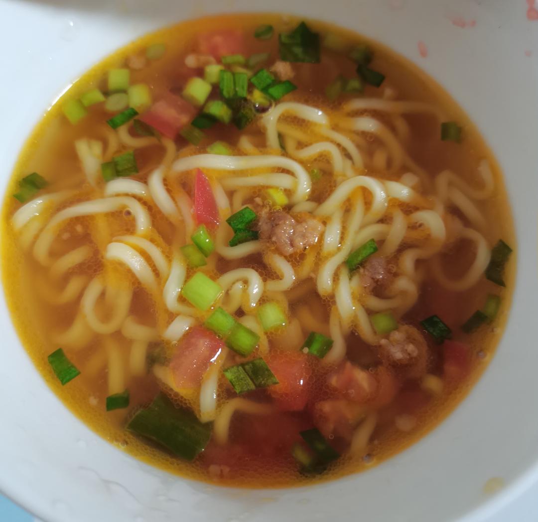 一人份夏日肉沫酸汤面