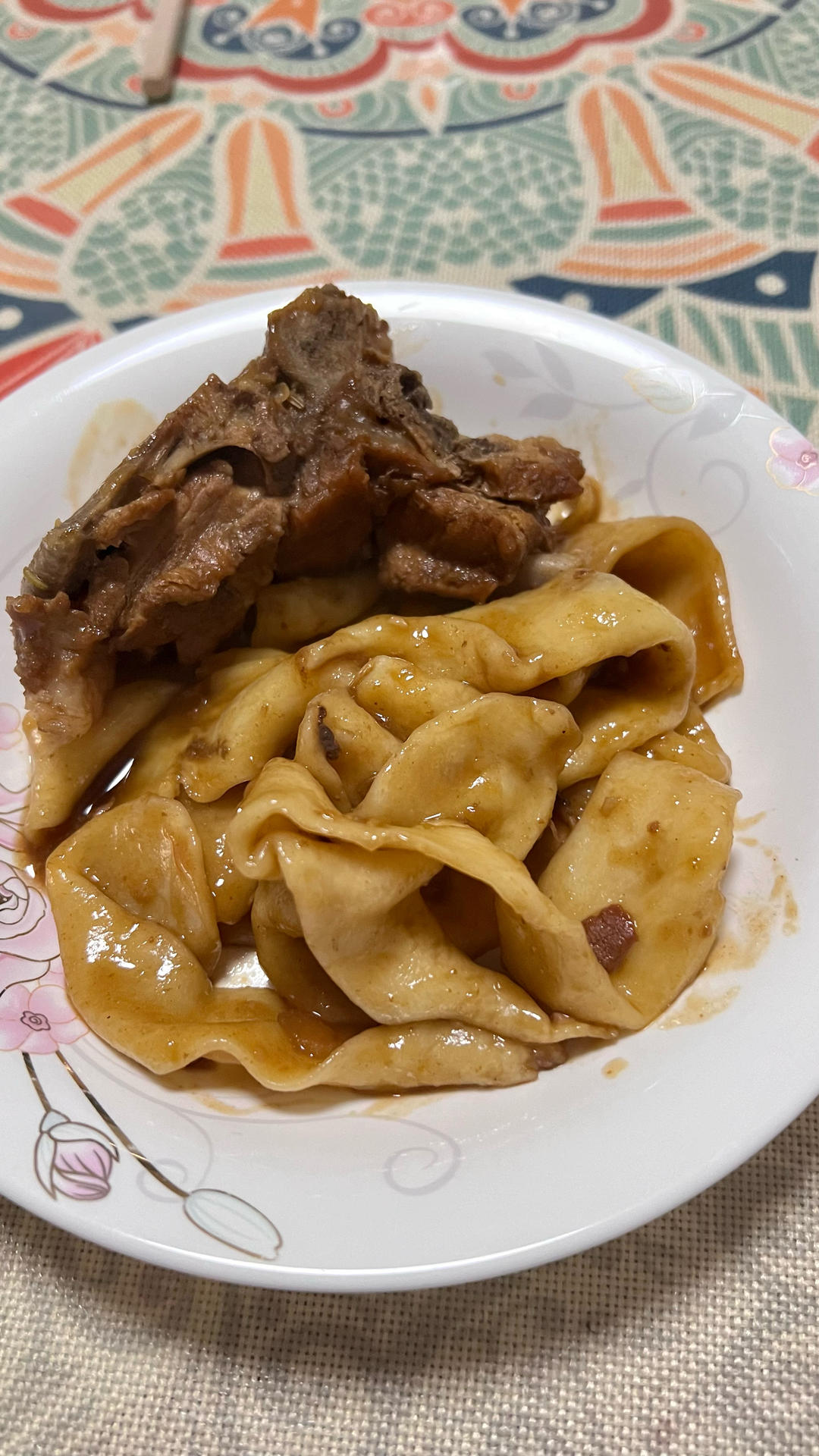 铁锅炖脊骨腔骨豆角土豆（不用炒）