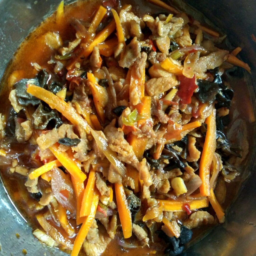 鱼香肉丝Yuxiang Shredded Pork