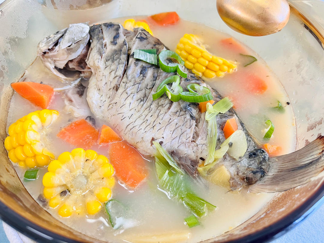 奶白鲫鱼豆腐汤|一条鱼最后的温柔