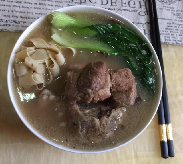 骨汤排骨面