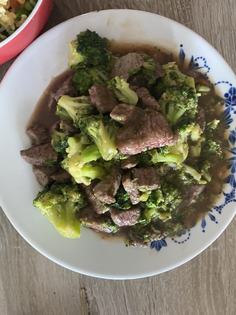 西兰花炒牛肉