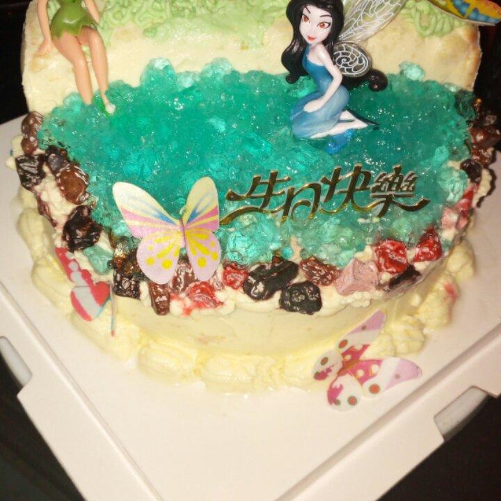 场景立体天使蛋糕