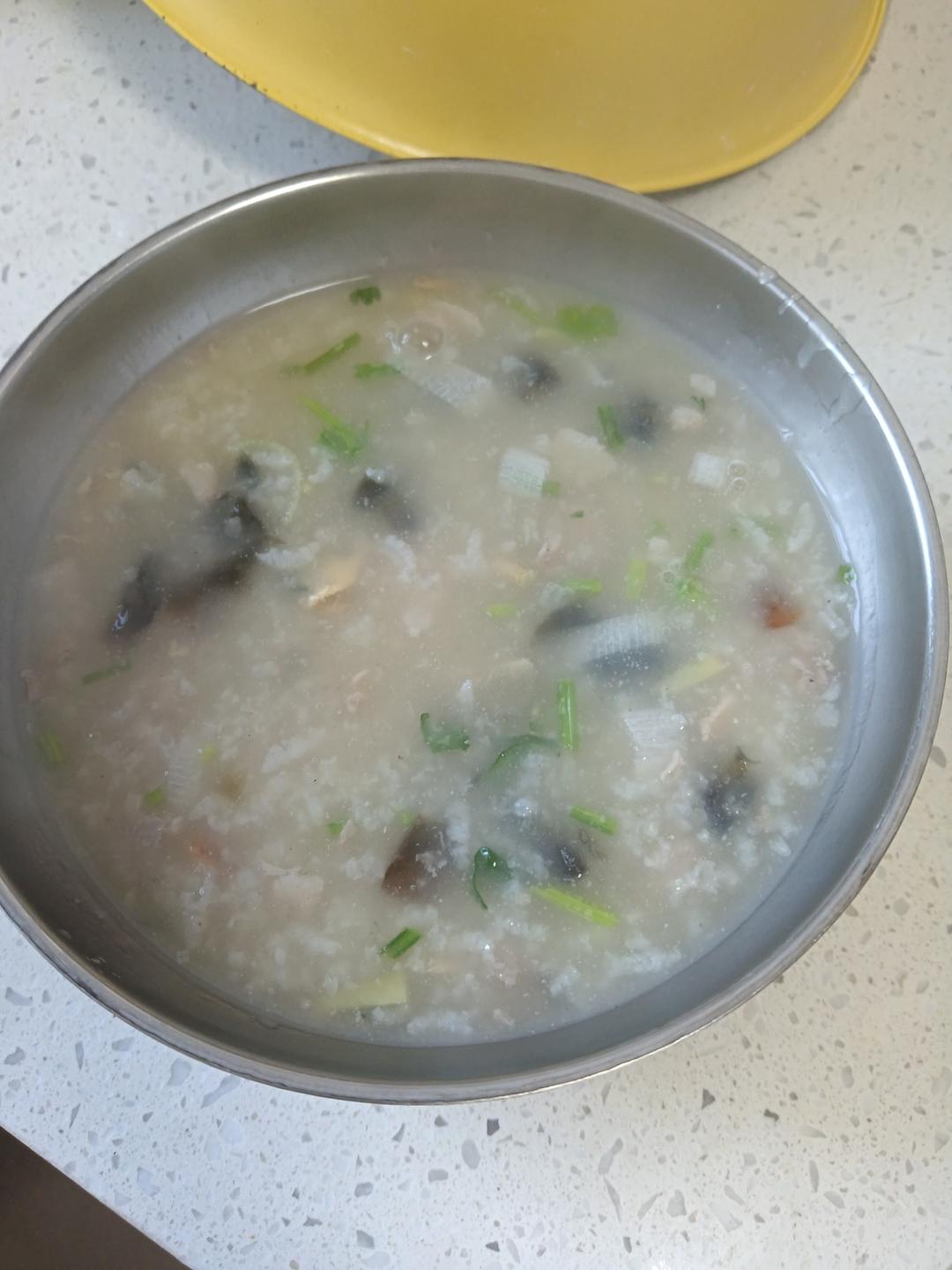 十五分钟快手之香滑皮蛋瘦肉粥(附五分钟电饭煲电压力锅更快捷方法)