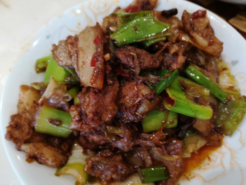 酱爆肉片