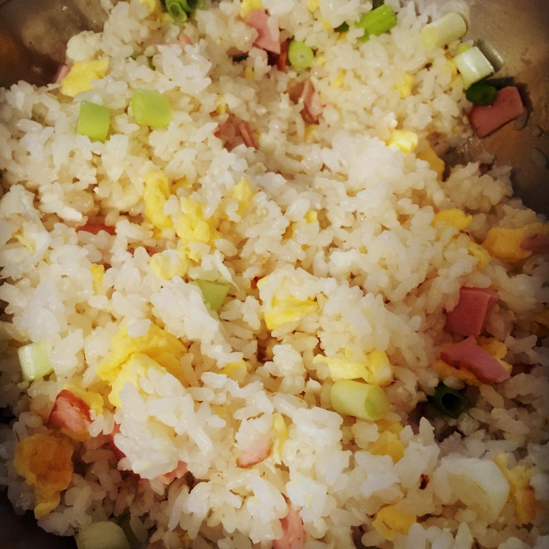 家常蛋炒饭