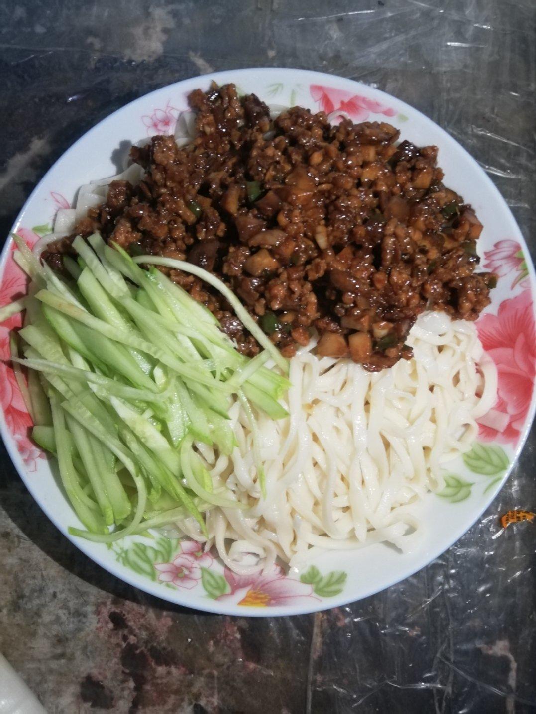 炸酱面