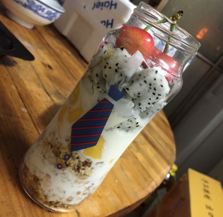 超流行的隔夜燕麦酸奶！！