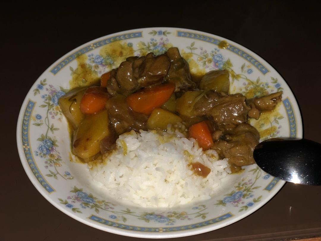 咖喱土豆鸡块