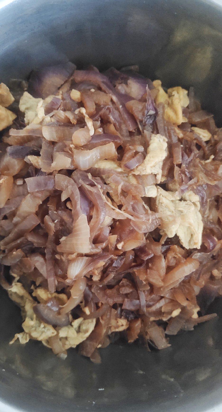 降压防癌的好食材  洋葱炒鸡蛋