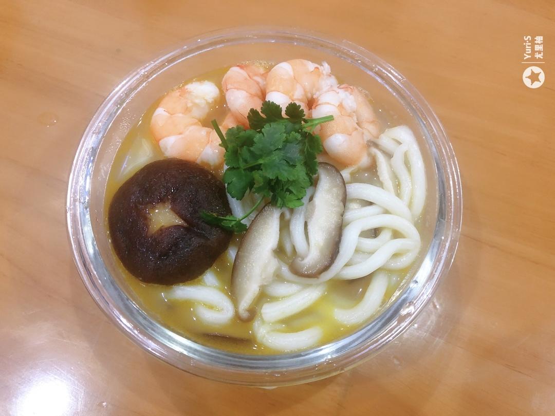 鲜虾香菇乌冬面