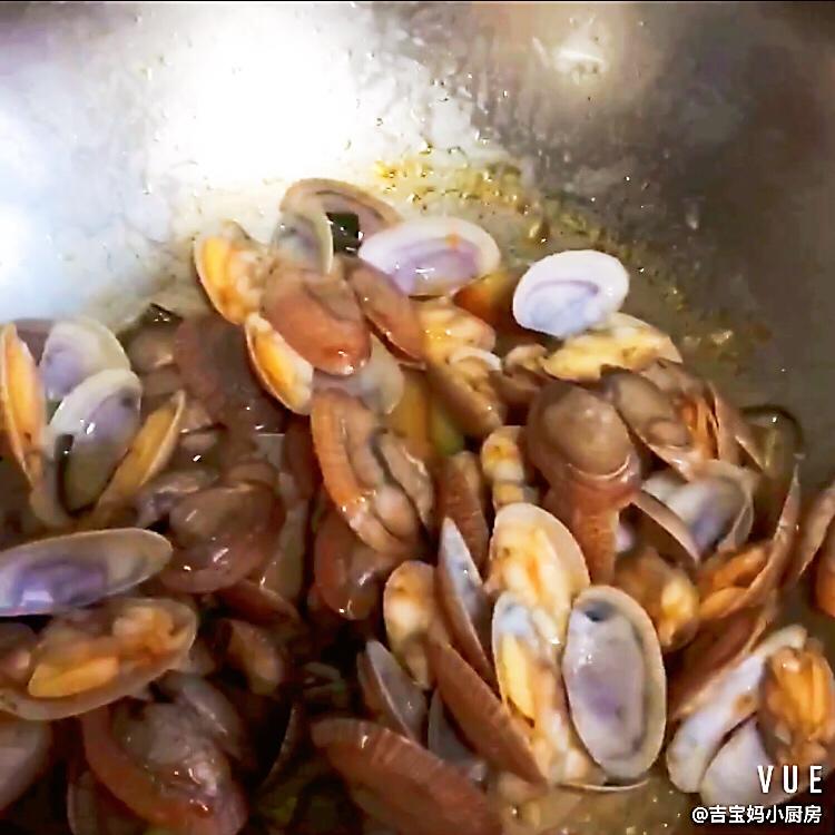 【JOY妈食记】辣炒蛤蜊 油蛤的做法 步骤8