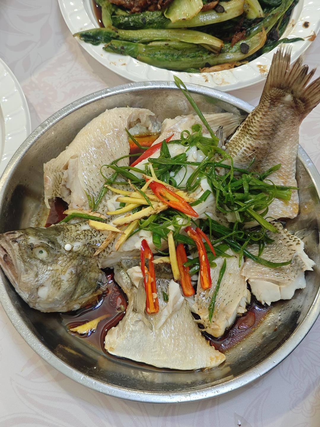 10分钟做 清蒸鲈鱼 （附切鱼图解）