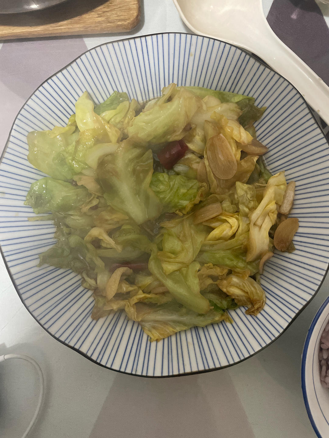 酸爽开胃的手撕包菜