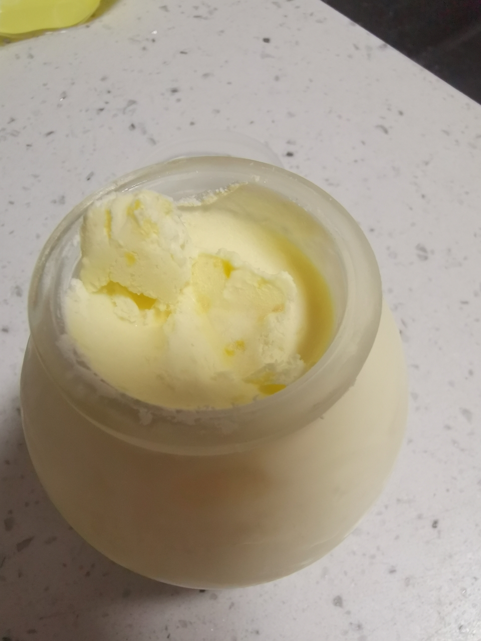 不加蛋黄也能做出顺滑冰淇淋的做法
