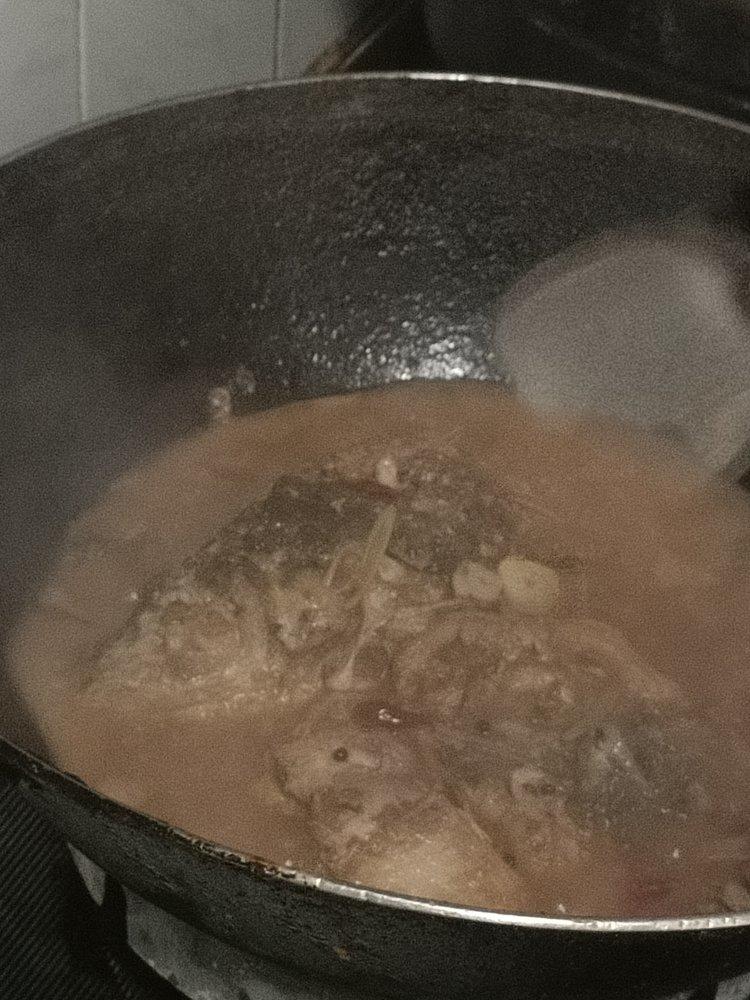 红烧鲤鱼