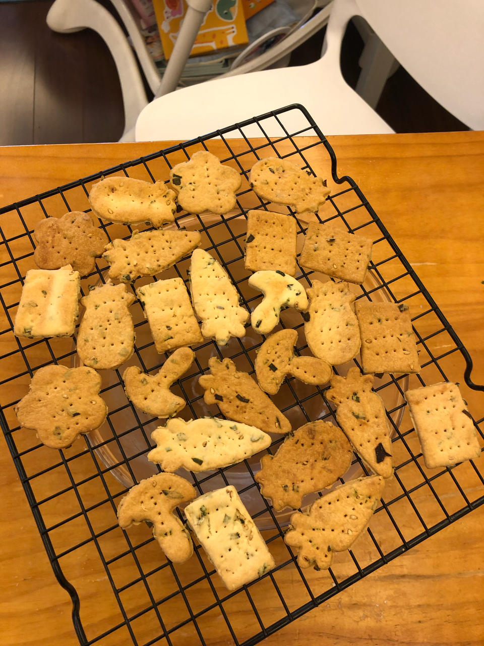 无糖香葱苏打咸饼干