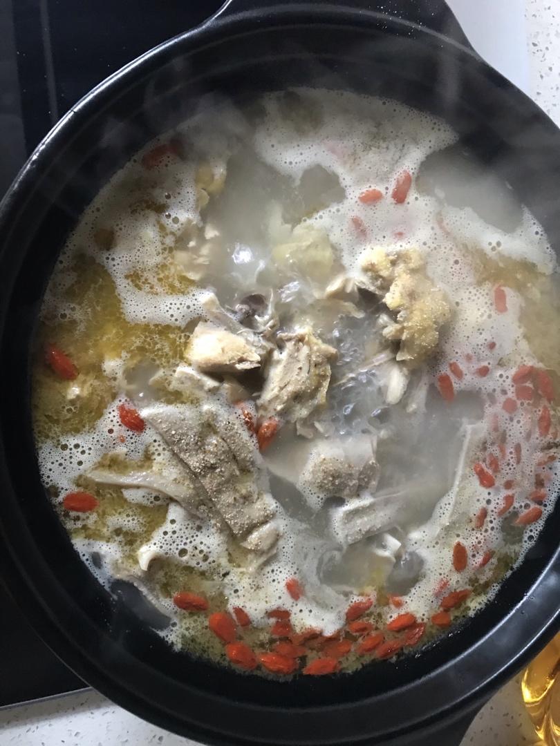 【曼食慢语】温暖心脾的一碗猪肚鸡，喝完能量满满！