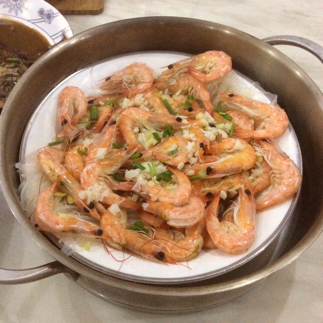 蒜蓉粉丝蒸大虾