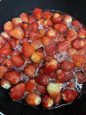 冰点草莓的做法 步骤5